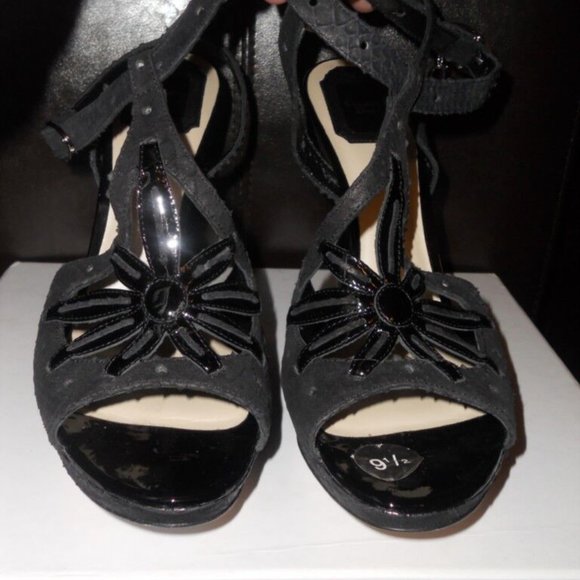 Christian Dior Python Snake Cutout Flower Sandals Heels Shoes - Picture 5 of 11